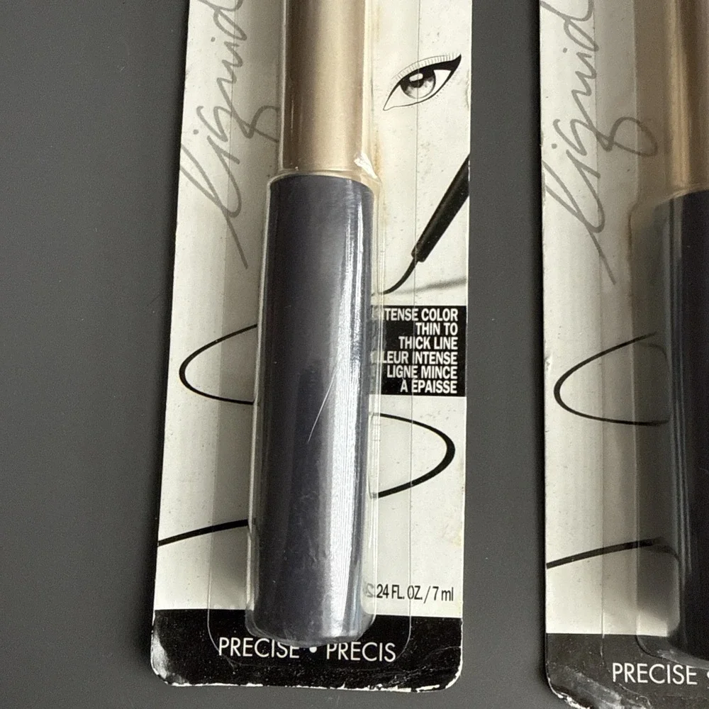 Lot x 2 L'Oreal Paris Lineur Intense Brush Tip Liquid Eyeliner Black 0.24oz